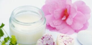 Domowe maseczki oczyszczające dla skóry problematycznej