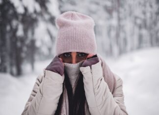Dermokosmetyki na zimę – jak zabezpieczyć cerę naczynkową przed mrozem i nagłą zmianą temperatur?
